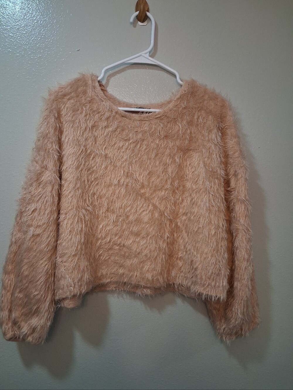 Zara Fuzzy Cropped Sweater in Peach